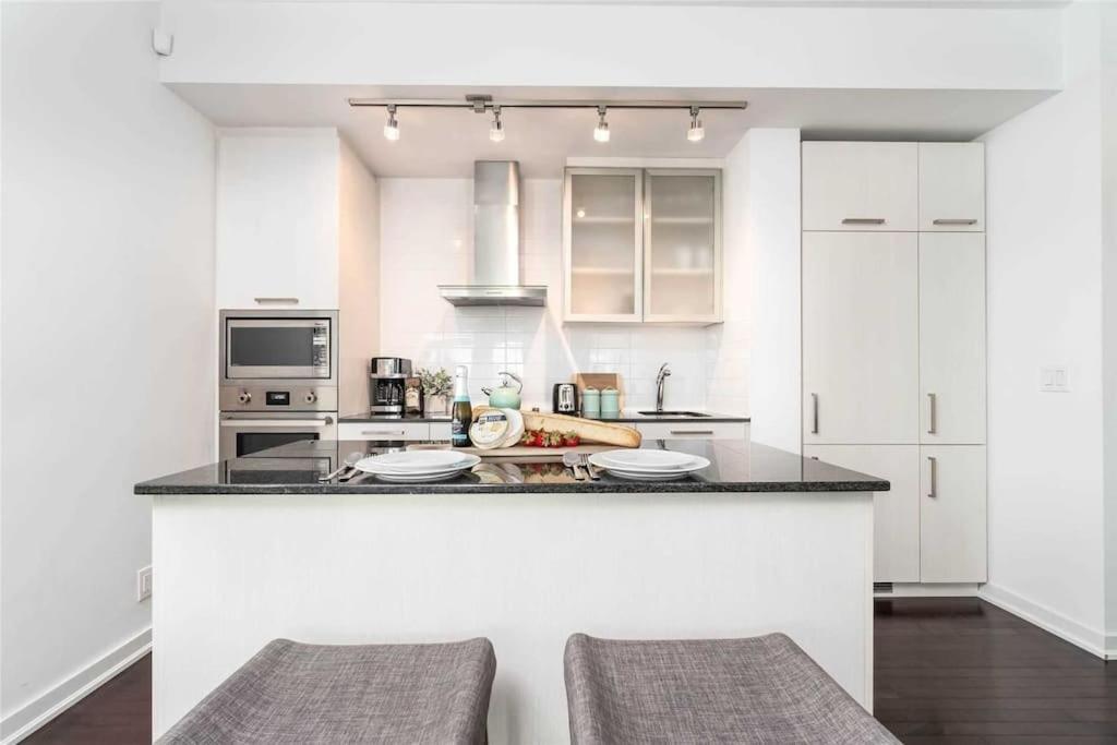 New Superior Lakeview Luxury 3-Bedroom Suite On 48 Floor 多伦多 外观 照片
